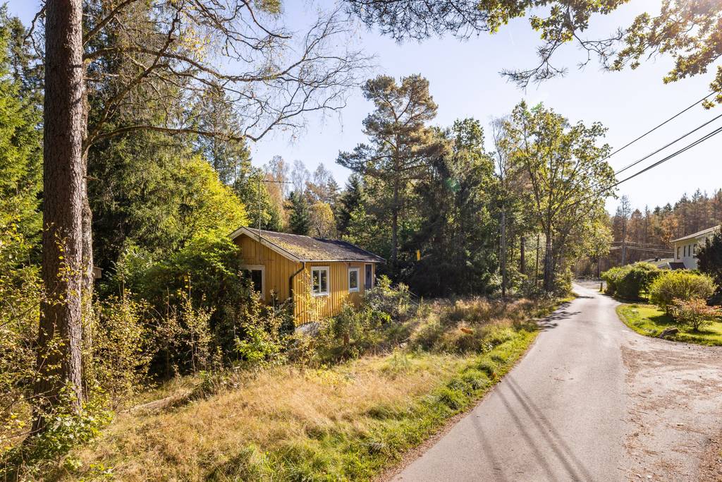 Bergums furåsväg 8, Olofstorp